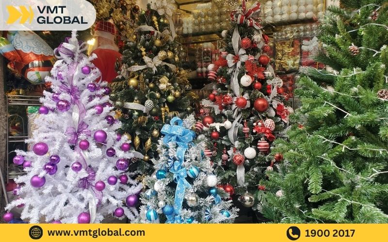 Kinh nghiệm nhập hàng cây thông Noel cho mùa lễ hội