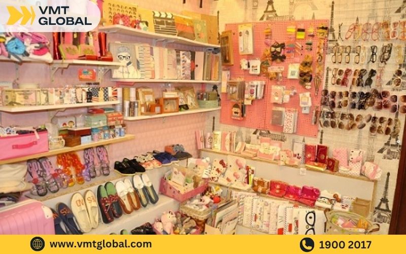Cừa hàng bán phụ kiện đi biển trong nước
